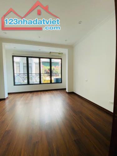 HOÀNG VĂN THÁI 55m- 5 TẦNG - MT 4,7m PHÂN LÔ QUÂN ĐỘI - Ô TÔ - THANG MÁY -21.6 tỷ - 2
