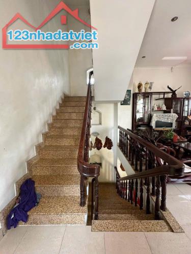 TT Q7- HUỲNH TẤN PHÁT- BIỆT THỰ GÓC 2 MẶT TIỀN -DT SỬ DỤNG 300m2 CHỈ 14 TỶ LH: 0849131413 - 1