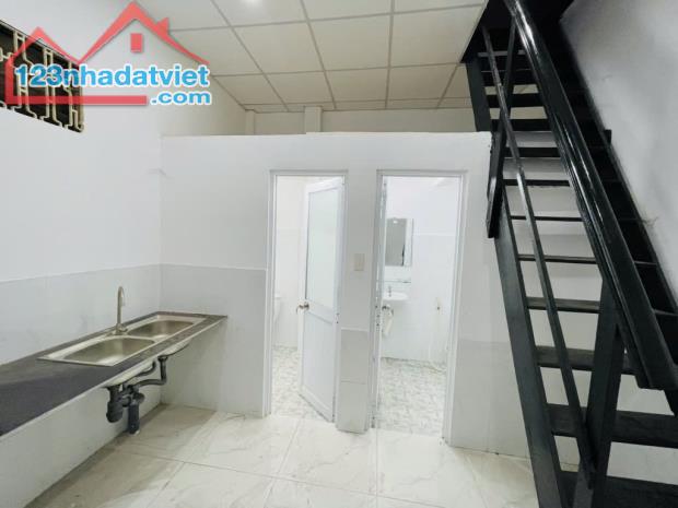 GẦN MẶT TIỀN - 10M RA HXH TRÁNH - 49m2 (4,1x12) - GẦN TRƯỜNG CHINH - THÔNG SỐ ĐẸP - 2