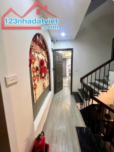 Nhà đẹp dân xây Ba Đình - Vừa ở vừa cho thuê - 8 phòng khép kín - 1