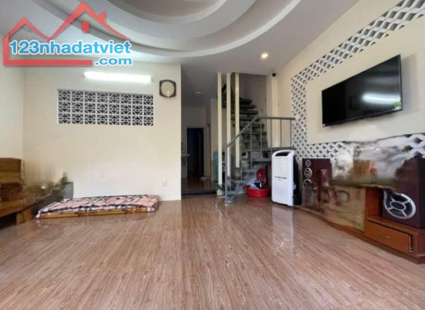 🏡🏝️Nhà 2 tầng full mới. Chỉ 2,45 tỹ. Đường Tôn Đản, Cẩm Lệ.