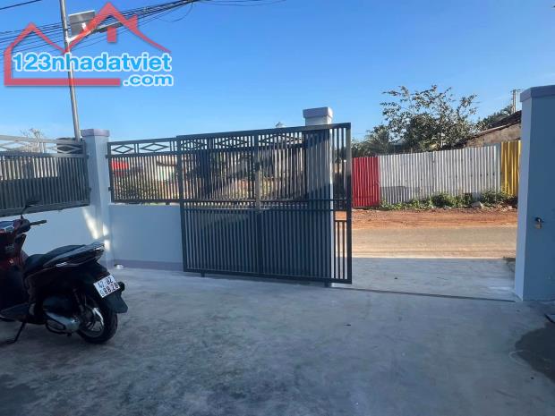 CẦN BÁN DÃY 6 PHÒNG TRỌ ĐANG CHO THUÊ,GIÁ CHỈ 750 TRIỆU,266m2 - 1