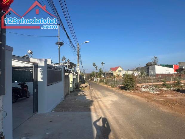 CẦN BÁN DÃY 6 PHÒNG TRỌ ĐANG CHO THUÊ,GIÁ CHỈ 750 TRIỆU,266m2