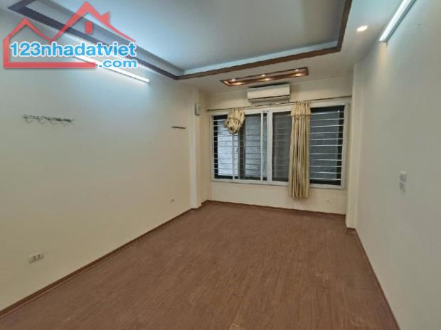 BÁN NHÀ NGỌC HỒI, HOÀNG MAI, Ô TÔ VF3 ĐỖ CỬA, 30M RA PHỐ, SD 46M2, 8.8TỶ(CTL) - 3