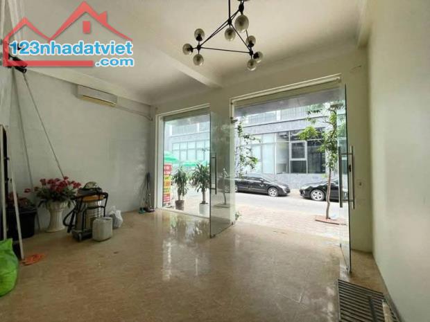 BÁN NHÀ MẶT DÔC TAM ĐA - VỈA HÈ - 1 MẶT NGÕ - 1 MẶT Ô TÔ TRÁNH - KHU VỰC HIẾM NHÀ BÁN - XÂ