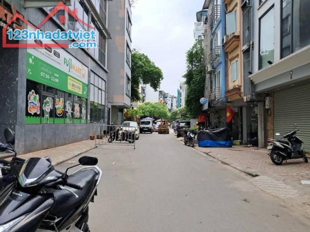 BÁN NHÀ MẶT DÔC TAM ĐA - VỈA HÈ - 1 MẶT NGÕ - 1 MẶT Ô TÔ TRÁNH - KHU VỰC HIẾM NHÀ BÁN - XÂ - 4