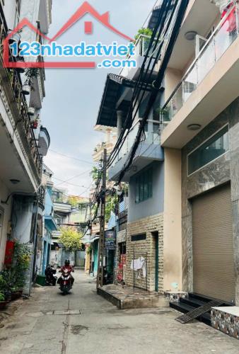 Nhà rộng 3 tầng, cạnh Etown Cộng Hòa, 5.4 tỷ