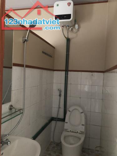 CHÍNH CHỦ CẦN CHO THUÊ PHÒNG KHÉP KÍN Số Nhà :153 khu 2 Đừơng Đinh Tiên Hoàng - phường - 3