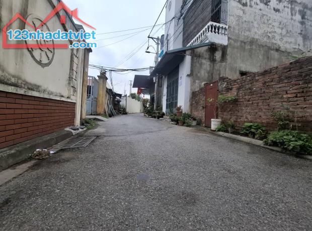 Bán Đất Thượng Thanh, Đức Giang. 55m nở hậu, oto tránh chỉ hơn 9 tỷ. LH 0936123469