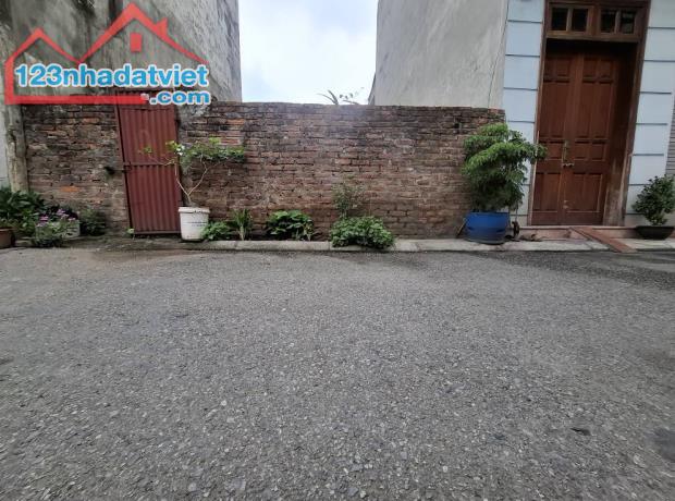 Bán Đất Thượng Thanh, Đức Giang. 55m nở hậu, oto tránh chỉ hơn 9 tỷ. LH 0936123469 - 2