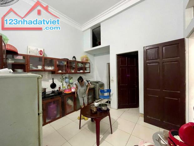 Giá bán: 880 triệu bao thuế phí - Sổ hồng riêng - 2