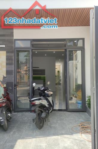 Siêu phẩm nhà MT Đông Thạnh 5, Hóc Môn, .DT:74m2 .Giá chỉ 4.5 tỷ (TL)