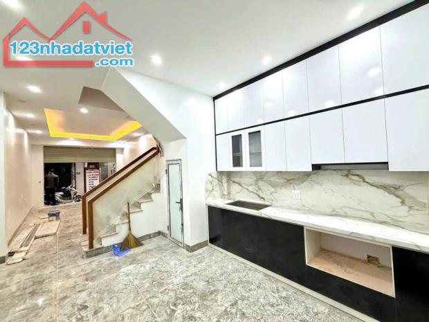 ĐƯỜNG LÁNG - NHÀ ĐẸP - 2 THOÁNG - NGÕ Ô TÔ - KINH DOANH - 55 M² NHỈNH 14 TỈ - 2