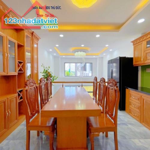 Bán Nhà Phố Lê Văn Thịnh, Q2_ 🔥 Hot Deal _ Hẻm Xe Hơi Sạch Đẹp _ 3 Tầng "Siêu Phẩm" 4 Pn - 2