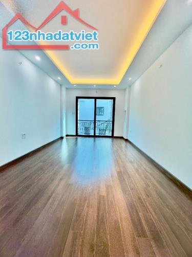 Nhà Lĩnh Nam- Tam Trinh 34m 5 tầng MT3.7m Gần phố, gần ô tô, hàng xóm Times City - 1