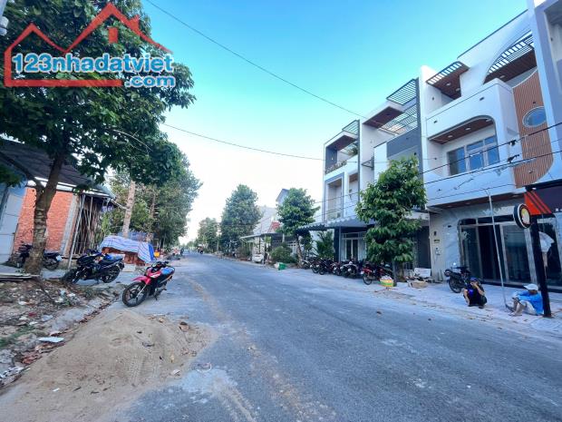 CG Bá.n nền đẹp 85m² đường D4 KDC Hồng Loan 6A, Cái Răng, TP. Cần Thơ.