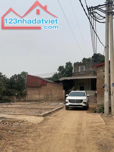 Bán lô đất thổ cư đẹp tại xã Đỗ Động, Thanh Oai – ô tô đỗ cửa, giá chỉ 2.07 tỷ - 2