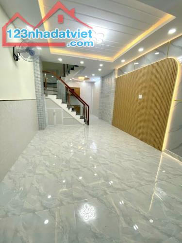 BÁN GẤP NHÀ, HẺM XE HƠI, NGUYỄN PHÚC CHU, TÂN BÌNH, 4X11M, 4 TẦNG, GIÁ 5.7 TỶ