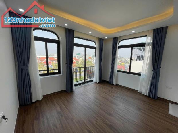 BÁN GẤP TRONG TUẦN – NHÀ 5 TẦNG LÔ GÓC NGỌC THỤY – 36.8M² – 6.79TỶ – GẦN ĐƯỜNG 40M – KĐT - 1