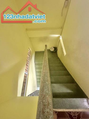 QUẬN 10 HẺM XE HƠI - 1 CĂN RA MẶT TIỀN - NGAY 3 THÁNG 2 - NGUYỄN LÂM  - 40M2 - 2 TẦNG ĐÚC - 3