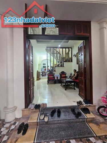 BÁN NHÀ KHƯƠNG ĐÌNH - Sổ đỏ chuẩn 66m2 x 4 tầng chỉ 155tr/m2