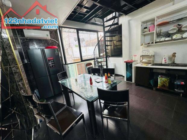Bán nhà 7  tầng thang máy oto vào nhà, nội thất đẳng cấp, giá chỉ 18 tỷ! - 3