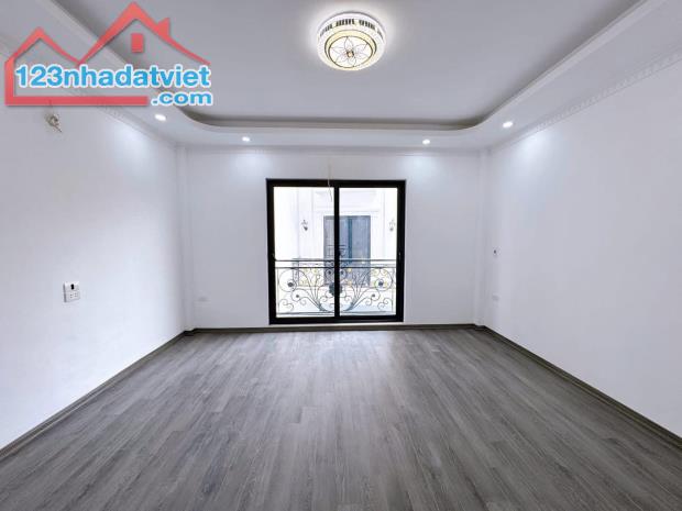 Nhà 5Tx32m2 tại Phụng Châu gần ngay Chợ Phượng giá 2,85 tỷ ( có tl) - 1
