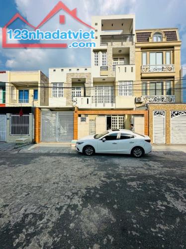 GẤP BÁN, DT 180M²(NGANG 10M), HẺM XE HƠI NGUYỄN DUY TRINH, PHÚ HỮU - 5