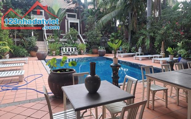 Bán biệt thự MT Nguyễn Thị Phố, Tân Đông Hiệp, Dĩ An, Bình Dương, 4130m2, 2 tầng