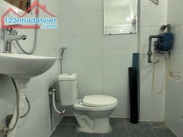Bán Nhà Vũ Xuân Thiều, Phường Sài Đồng, Long Biên 36m2, 3T, giá 2,4 tỷ - 3