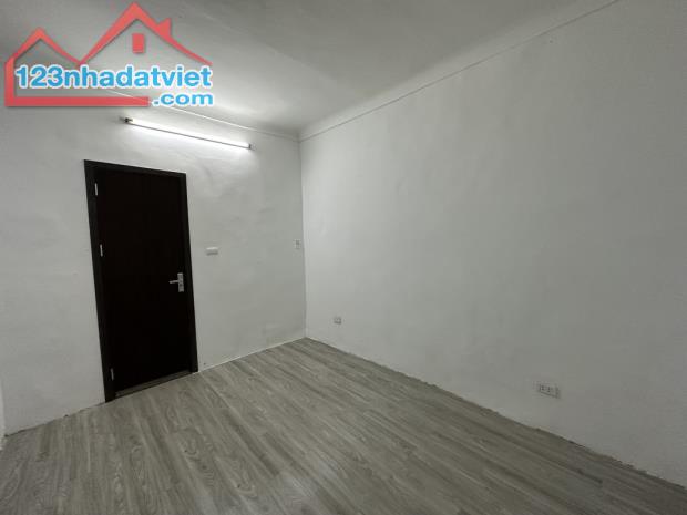 Bán Nhà Vũ Xuân Thiều, Phường Sài Đồng, Long Biên 36m2, 3T, giá 2,4 tỷ - 4