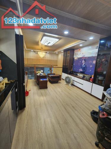 Bán gấp nhà Yên lãng, Hai Bà Trưng 41m, 5 tầng giá nhỉnh 7 tỷ