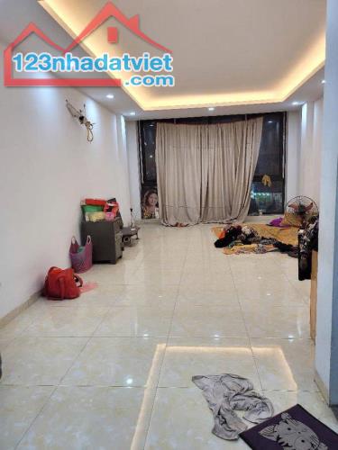 Bán Nhà Mặt Phố Xã Đàn. Đống Đa. Ô Tô, Vỉa Hè. DT 48m2. MT 4m. 6 Tầng. Giá 28,3 Tỷ.