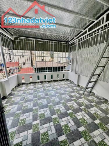 BÁN NHÀ DÂN XÂY ĐẸP MỸ ĐÌNH _DT54M,4TẦNG,CÁCH MP NGUYỄN HOÀNG 30M_CÓ Ô CHỜ THANG MÁY _9,TỶ - 5