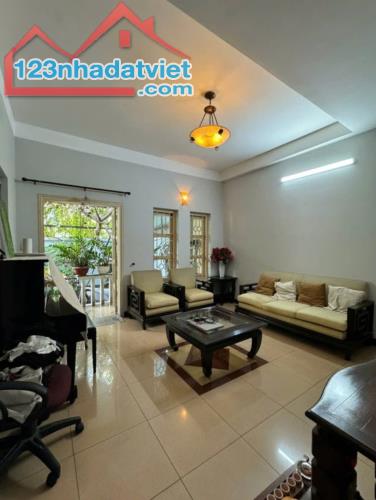 BÁN NHÀ BIỆT THỰ CAO CẤP – XÔ VIẾT NGHỆ TĨNH, PHƯỜNG 25, BÌNH THẠNH