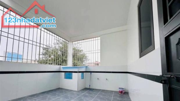 Bán nhà Trần Nguyên Hãn, An Dương, Lê Chân, Hải Phòng. 3 tầng, 64m2, 4,15 tỷ. Ngang 4,7m, - 5