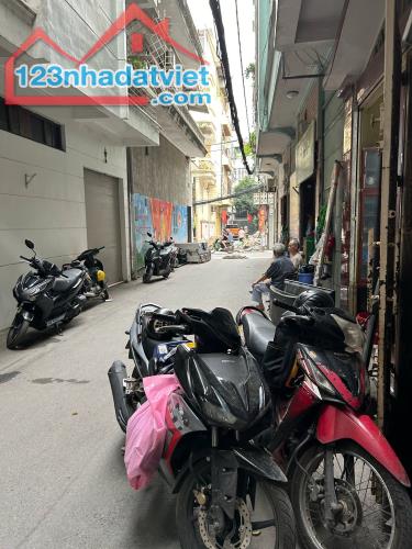 Bán nhà phân lô Lê Trọng Tấn, 65m, 5 tầng, MT 5m, ô tô vào nhà, vừa ở vừa làm văn phòng.
