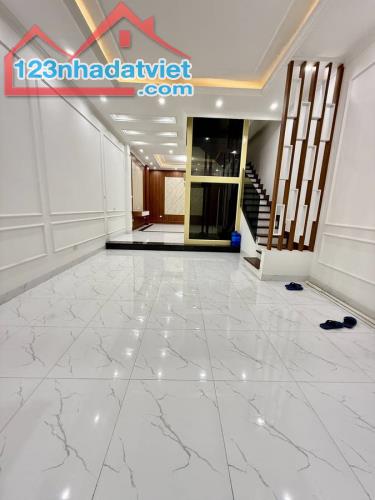 Bán nhà phân lô Lê Trọng Tấn, 65m, 5 tầng, MT 5m, ô tô vào nhà, vừa ở vừa làm văn phòng. - 1