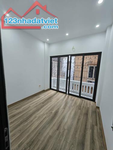 VỊ TRÍ SIÊU ĐẸP-35M-5 TẦNG-MẶT NGÕ KINH DOANH-ĐƯỜNG LÁNG -ĐỐNG ĐA-NGÕ RỘNG-GẦN PHỐ - 4