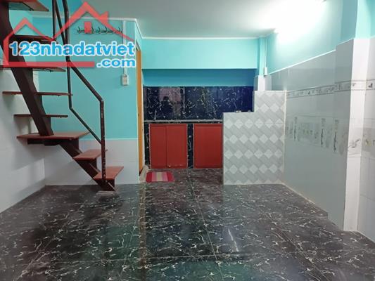 HẺM THÔNG, SÁT HẺM Ô TÔ, 2 TẦNG ĐÚC, TÂN HÒA ĐÔNG, F14, Q6, 2.2 TỶ