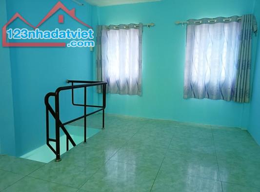HẺM THÔNG, SÁT HẺM Ô TÔ, 2 TẦNG ĐÚC, TÂN HÒA ĐÔNG, F14, Q6, 2.2 TỶ - 3