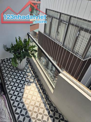 Láng Hạ chủ cần bán nhà đẹp ngõ to, nở hậu - 2