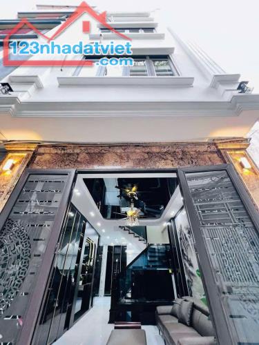 Bán nhà Hồ Tùng Mậu Lô góc gần phố 6 tầng DT 45m giá 9 tỷ