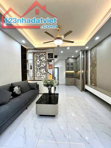 Bán nhà Hồ Tùng Mậu Lô góc gần phố 6 tầng DT 45m giá 9 tỷ - 2