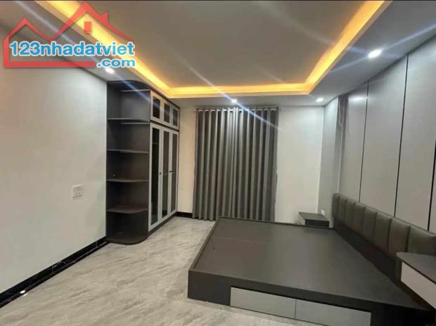 SIÊU GẤP: NHÀ 5 TẦNG, THANG MÁY, 2 MẶT NGÕ, SỔ ĐỎ 43M PHỐ TRẦN KHÁT TRÂN, Ô TÔ CÁCH 10M - 3