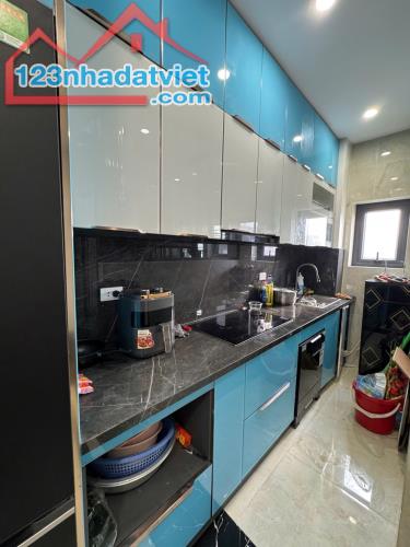 BÁN NHÀ LINH ĐÀM – 52M² x 5 TẦNG – Ô TÔ VÀO NHÀ – Ở NGAY giá 9 tỷ 9 - 2