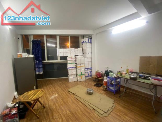 BÁN NHÀ MẶT PHỐ VÕ CHÍ CÔNG – 49M², 5 TẦNG, MẶT TIỀN 7.8M, SỔ ĐỎ CHÍNH CHỦ - 2