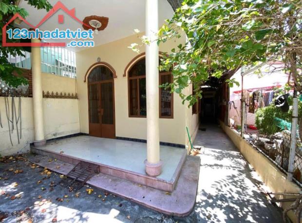 Bán Gấp Nhà Cấp 4-1 Sẹc Đ.Lê Thị Hà-Tân Xuân 92m2-SHR. Gía 880 Triệu - 1