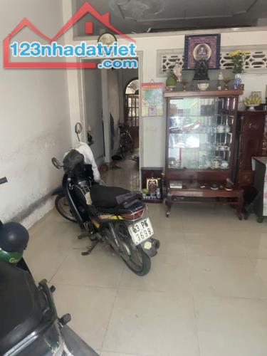 HIẾM: GÓC 2 MT HẺM Ô TÔ VƯỜN LÀI - PHÚ THỌ HOÀ CỰC ĐẸP - 1 ĐỜI CHỦ XƯA NAY - TIỆN XÂY MỚI - 2