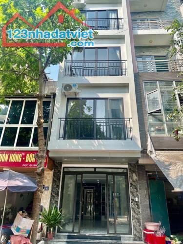 Cần bán nhà Văn La. Hà Đông 35m